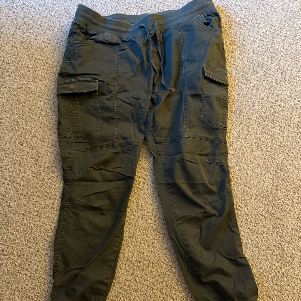 Columbia Dark Green Cargo Pants